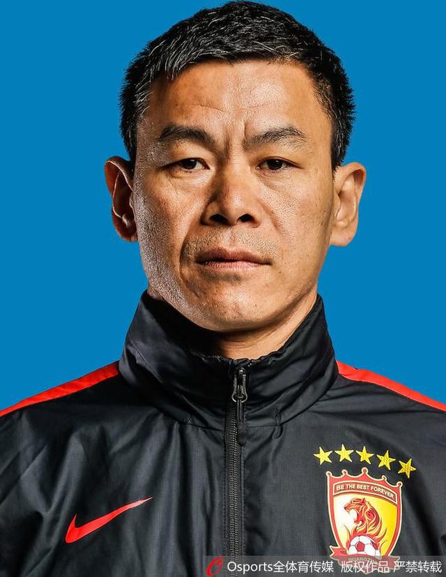 因此当观众们走进首映现场，脚踩层叠的白云，身边随处是熟悉的“拉普达元素”，激动和快乐自然溢于言表
